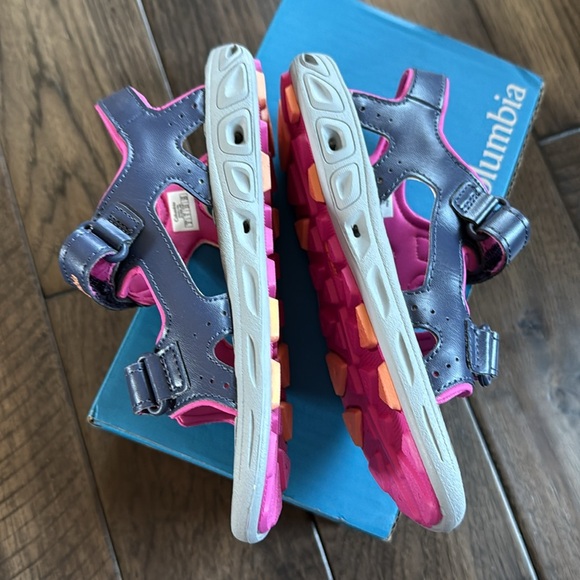 Columbia NWT Girls Youth Size 2 Techsun Vent‎ Sandals - Picture 3 of 8